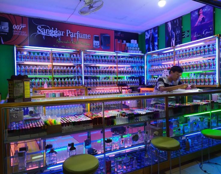 Warung Kopi di Jalan Ir Juanda: Saingan Rival Saat Citimall Datang